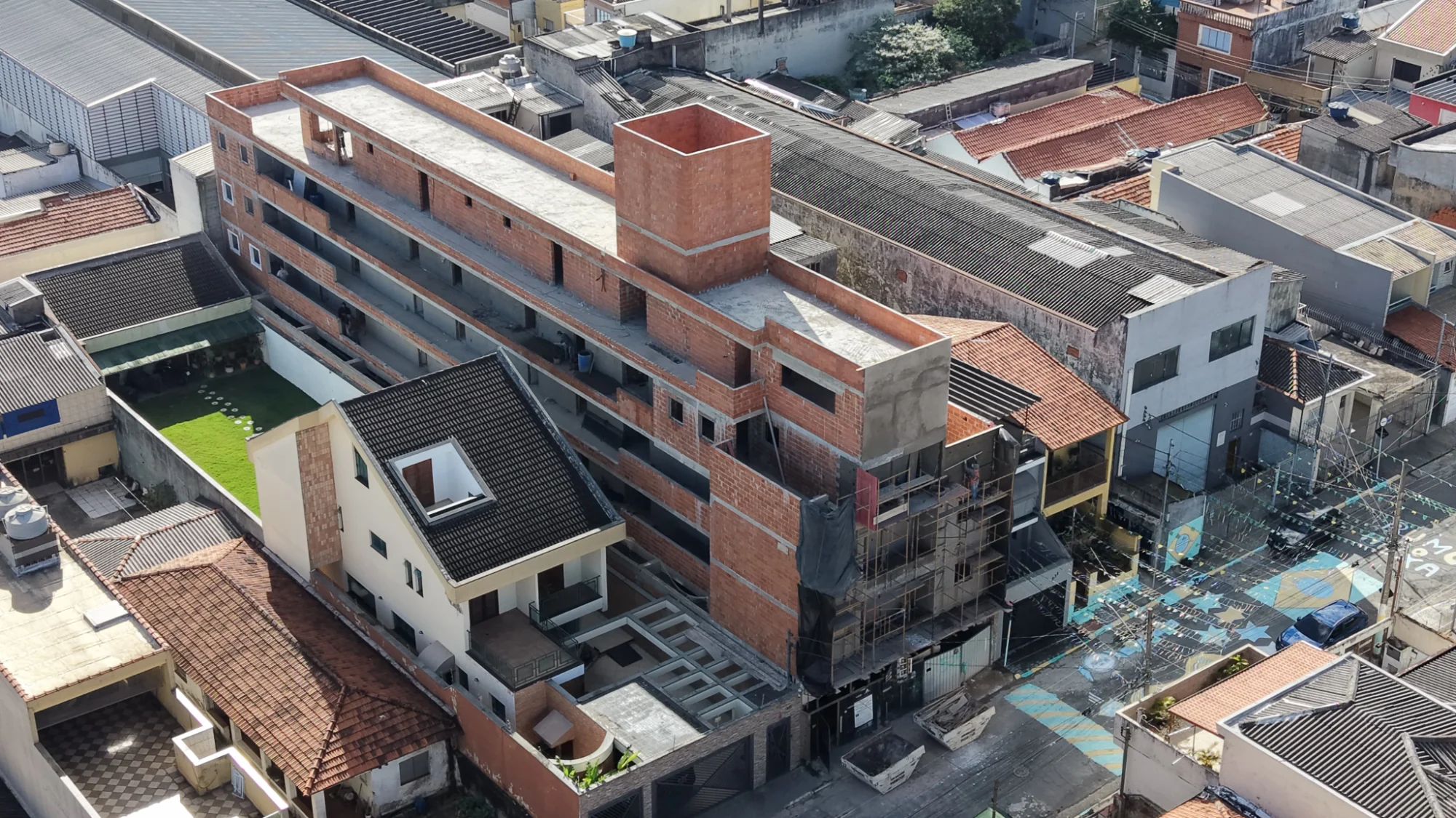 Prédio residencial (em construção)